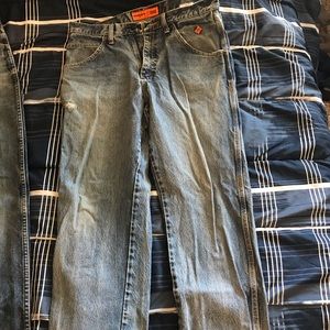 Wrangler Fire Resistant work jeans 33x34